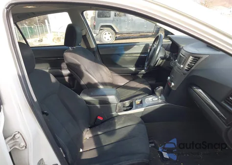 2014 Subaru Legacy 2.5 I Sport z USA, uszkodzony, nr VIN 4S3BMCH61E3003177